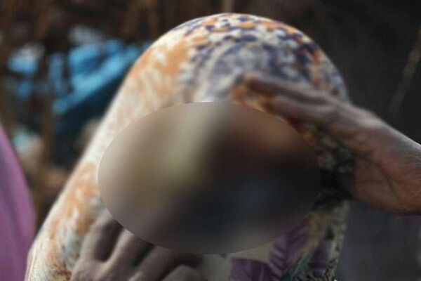 बुलंदशहर जेवर काण्ड में आरोपी पुलिस की गिरफ्त से दूर, वकीलों में आक्रोश