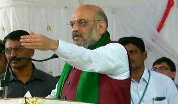 देखें VIDEO: एक रैली में अमित शाह ने उतारी राहुल गांधी की नकल, लगाए गंभीर आरोप देखें VIDEO: एक रैली में अमित शाह ने उतारी राहुल गांधी की नकल, लगाए गंभीर आरोप