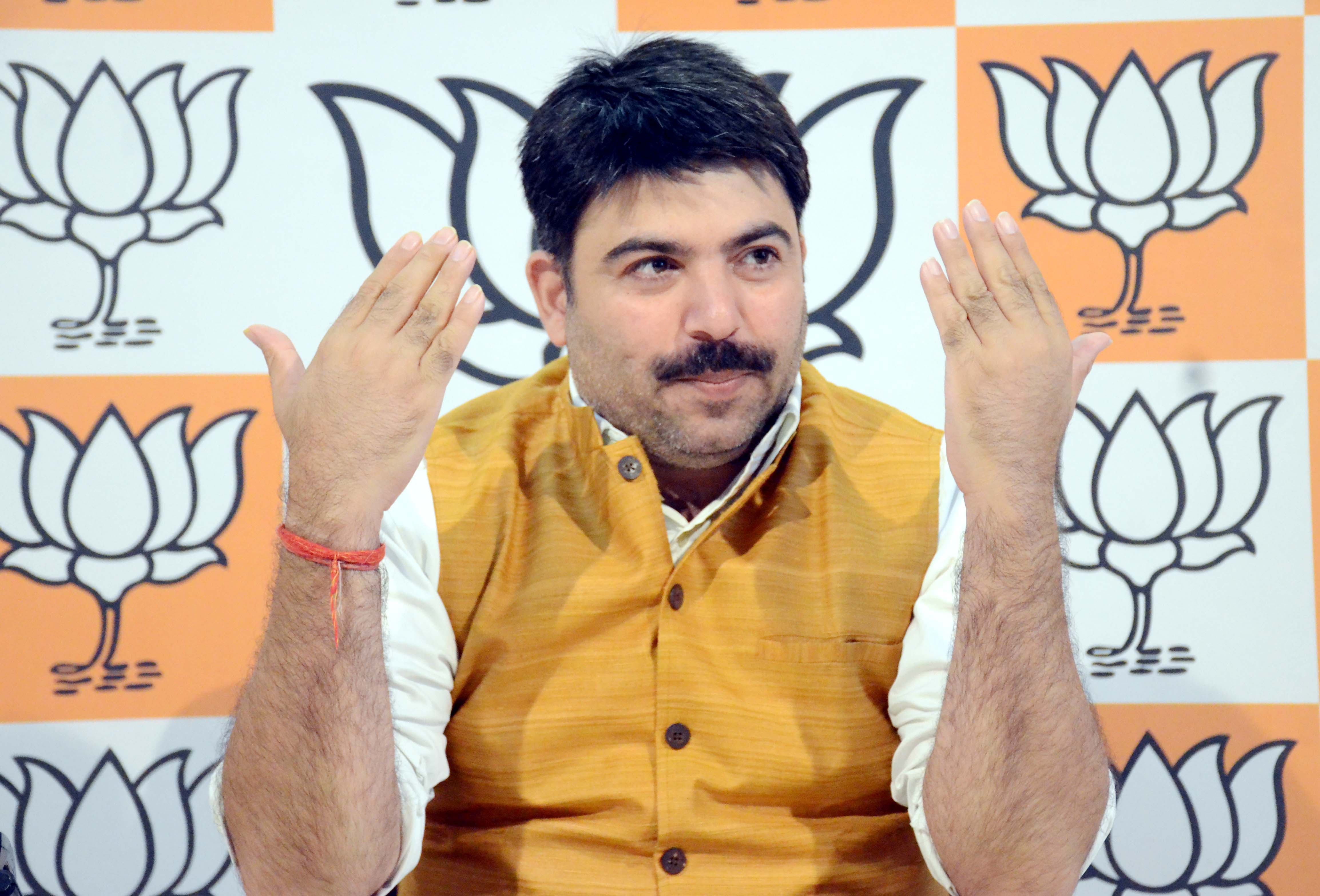 सपा-बसपा ने दिए मुख्तार-अतीक जैसे माफिया, योगी सरकार ने दिया 60 हजार करोड़ के निवेश का तोहफा - शलभ मणि त्रिपाठी सपा-बसपा ने दिए मुख्तार-अतीक जैसे माफिया, योगी सरकार ने दिया 60 हजार करोड़ के निवेश का तोहफा - शलभ मणि त्रिपाठी