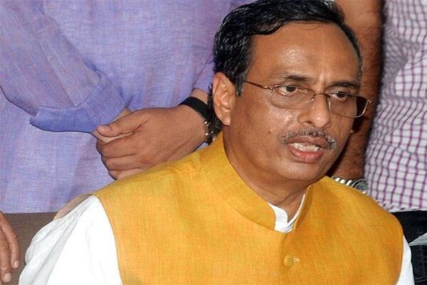 डिप्टी सीएम दिनेश शर्मा डीआईओएस कार्यालय पहुंचे, कर्मियों में मचा हड़कम्प डिप्टी सीएम दिनेश शर्मा डीआईओएस कार्यालय पहुंचे, कर्मियों में मचा हड़कम्प