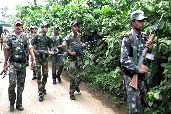 छत्तीसगढ़ : सड़क सुरक्षा ऑपरेशन को लेकर CRPF ने किया बड़ा फैसला, नक्सल विरोधी अभियान की तैयारी छत्तीसगढ़ : सड़क सुरक्षा ऑपरेशन को लेकर CRPF ने किया बड़ा फैसला, नक्सल विरोधी अभियान की तैयारी