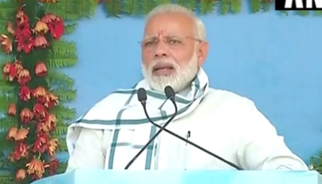 नर्मदा के एक-एक बूंद की कीमत जानता हूँ: पीएम मोदी नर्मदा के एक-एक बूंद की कीमत जानता हूँ: पीएम मोदी