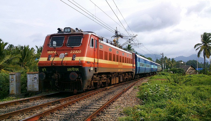 देश में आगामी त्यौहार और पर्वों को लेकर रेलवे चलाएगी नई ट्रेनें, देखें पूरी लिस्ट
