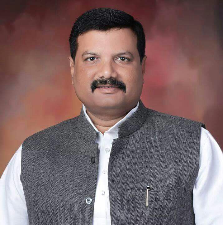 चुनावी दंगल में उतरे पूर्व मंत्री ललई यादव के भाई संजय यादव एडवोकेट,सपाई मे खुशी विरोधी दलों में हङकंप चुनावी दंगल में उतरे पूर्व मंत्री ललई यादव के भाई संजय यादव एडवोकेट,सपाई मे खुशी विरोधी दलों में हङकंप