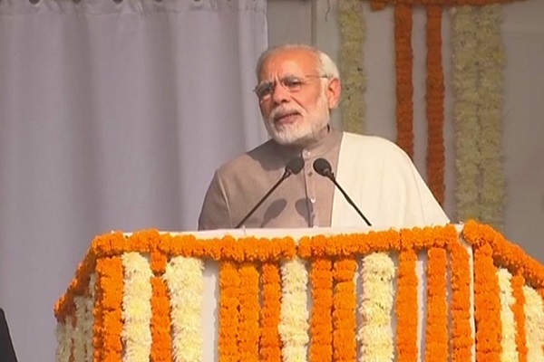 LIVE: मेट्रो की मजेंटा लाइन के उद्धाटन के बाद बोले PM मोदी- 2019 तक देश का हर गांव सड़क से जुड़ेगा