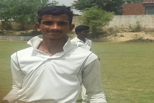 द्रोणाचार्य अकेडमी की टीम के खिलाफ खेलकर विशाल ठाकुर बने मैच के हीरो