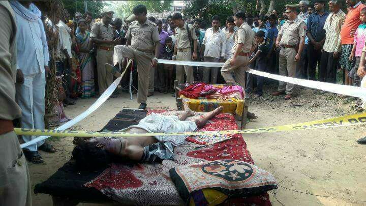 सीतापुर में दोहरा हत्याकांड, पति पत्नी की गला रेतकर हत्या