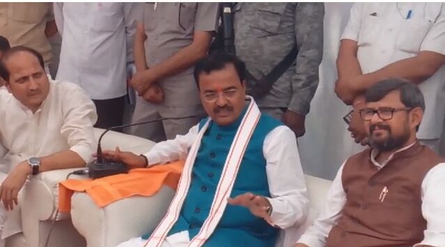 अफसरों ने कार्यकर्ताओं की नहीं सुनी तो होगी कार्यवाही - केशव प्रसाद मौर्य