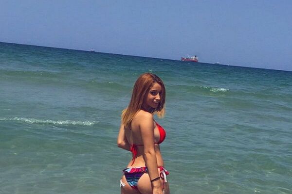 इंटरनेट पर तहलका मचा रही इजरायली सोल्जर, देखें HOT तस्वीरें इंटरनेट पर तहलका मचा रही इजरायली सोल्जर, देखें HOT तस्वीरें