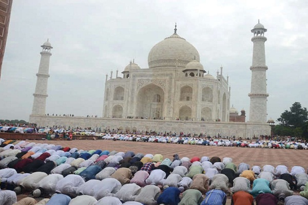 तो क्या ताज में नमाज होगी बंद या मिलेगी इजाजत शिव चालीसा की भी