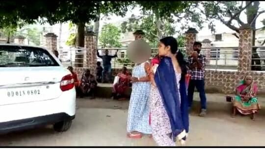 क्या युवती पर हुआ था एसिड से हमला , थाने में दो अलग-अलग मामले दर्ज क्या युवती पर हुआ था एसिड से हमला , थाने में दो अलग-अलग मामले दर्ज