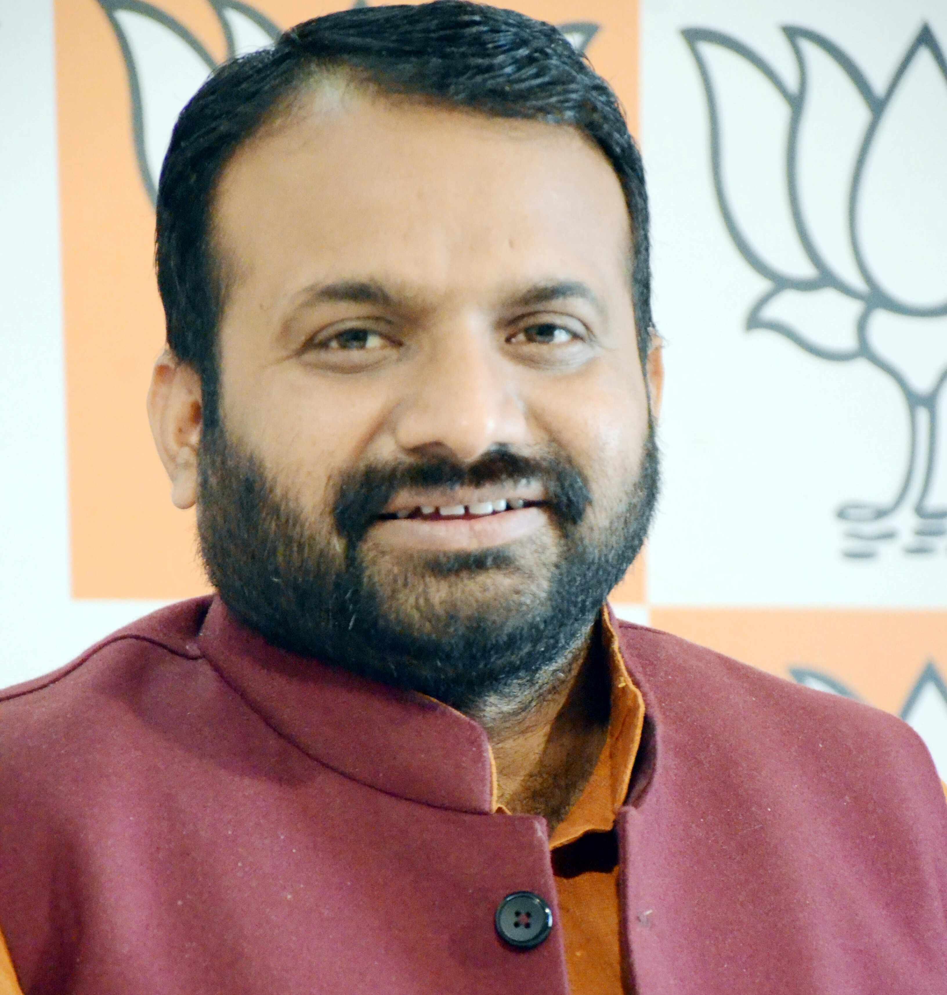 गन्ना किसानों को उनका हक दिला रही भाजपा सरकार - डॉ चन्द्रमोहन गन्ना किसानों को उनका हक दिला रही भाजपा सरकार - डॉ चन्द्रमोहन