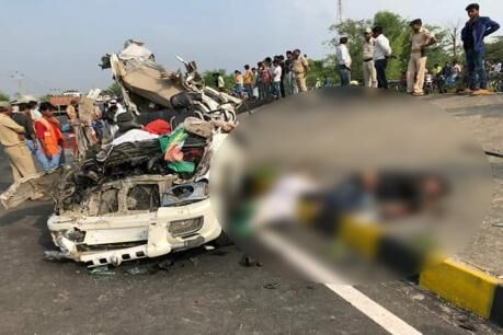 मंत्री पुत्र समेत राजद जिलाध्यक्ष की मौत, लालू के बेटे की शादी से लौट रहे थे