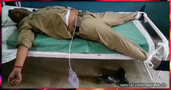 नशे में धुत्त सिपाही ने अस्पताल में मचाया हंगामा! नशे में धुत्त सिपाही ने अस्पताल में मचाया हंगामा!
