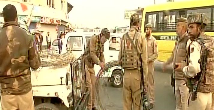 श्रीनगर में BSF कैंप पर आतंकी हमला, 1 आतंकी ढेर