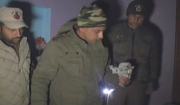 जम्मू कश्मीर: पाकिस्तान ने नौशेरा में फिर किया सीजफायर का उल्लंघन, एक नागरिक घायल