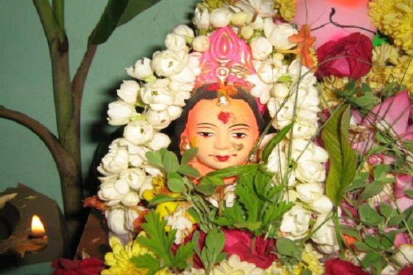 हरतालिका तीज: महिलाएं क्यों रखती है तीज का ये व्रत, जानें पूजन विधि और शुभ समय