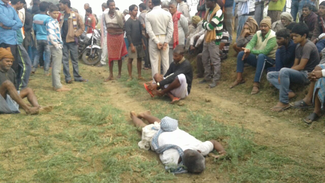 बिहार में किसान की पीट-पीट कर हत्या, पुलिस शव को बरामद कर जुटी जांच में, अब क्या जंगल राज या साहब का राज!