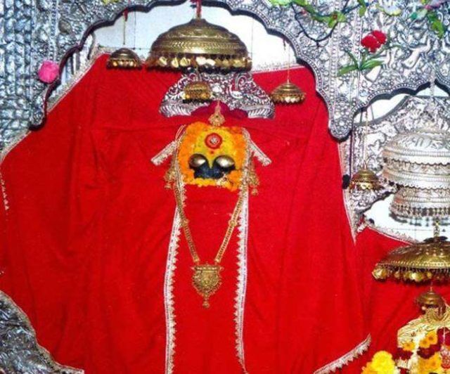 हनुमानजी ब्याज लेकर करते है मनोकामना पूर्ण