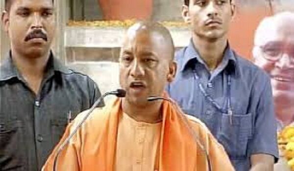 बेटियों के जन्म पर योगी सरकार का गिफ्ट, माँ को भी मिलेगा फ़ायदा बेटियों के जन्म पर योगी सरकार का गिफ्ट, माँ को भी मिलेगा फ़ायदा