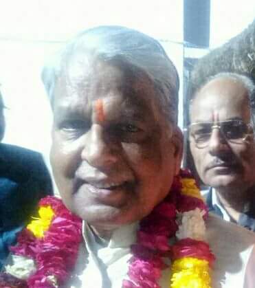 सपा का दामन झटक कर भाजपा में आये अशोक बाजपेयी का टिकट राज्यसभा के लिए फाइनल सपा का दामन झटक कर भाजपा में आये अशोक बाजपेयी का टिकट राज्यसभा के लिए फाइनल