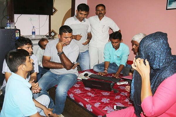 पति को जेल से छोड़ने के लिए थानेदार की पत्नी से शर्मनाक मांग, बोला करो मेरे साथ इंजॉय मिलेगी जमानत पति को जेल से छोड़ने के लिए थानेदार की पत्नी से शर्मनाक मांग, बोला करो मेरे साथ इंजॉय मिलेगी जमानत