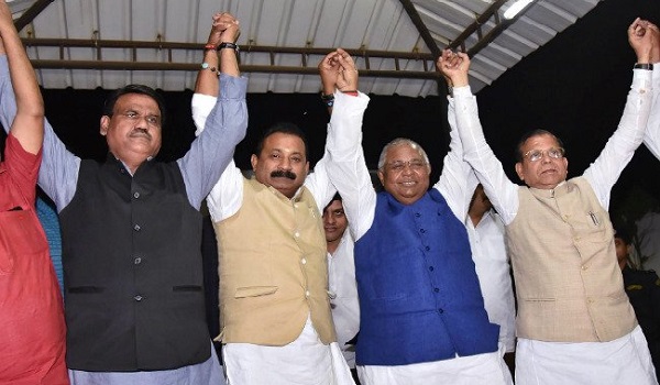 बिहार कांग्रेस में बढ़ी कलह, अशोक चौधरी के बाद अब इन विधायकों ने पाला बदलने के दिए संकेत