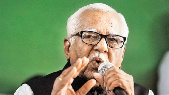 छात्रों से गवर्नर राम नाईक ने कहा, कोई अगर धर्म पूछे तो कहना पढाई करना छात्रों से गवर्नर राम नाईक ने कहा, कोई अगर धर्म पूछे तो कहना पढाई करना