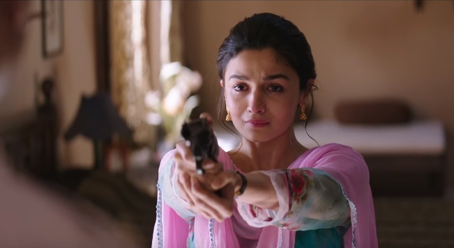 बेटी, पत्नी और जासूस बनीं आलिया भट्ट, यहां देखिए- राज़ी का दमदार ट्रेलर