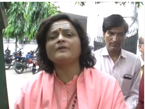 देखें साध्वी का वीडियो,अब मरना हैं या मारना हैं, मेरे साथ हुए बलात्कार में मुझे न्याय नहीं मिला, तो बेटी बचाओ और बेटी पढाओ नारा क्यों?