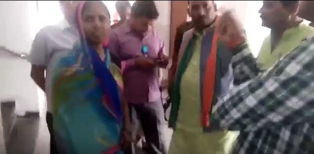 विधायक  पप्पू पटेल ने सामुदायिक स्वास्थ्य केंद्र इस्माइलपुर का किया औचक निरीक्षण