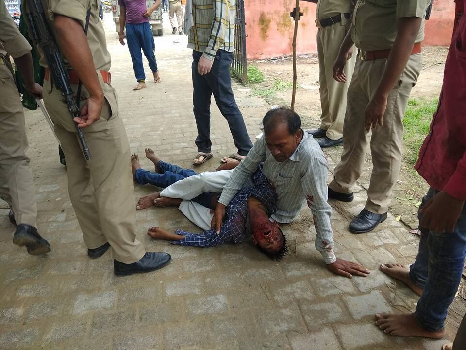 यूपी में दिनदहाड़े कोचिंग से लौट रहे 8वी के छात्र की बेरहमी से हत्या यूपी में दिनदहाड़े कोचिंग से लौट रहे 8वी के छात्र की बेरहमी से हत्या