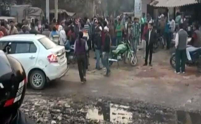 यूपी में पुलिस बदमाश मुठभेड़ में आठ साल के बच्चे की मौत