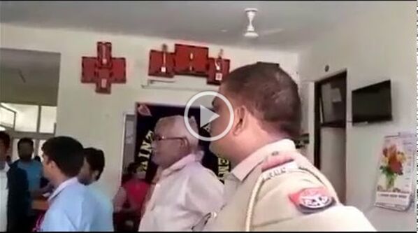 दारोगा ने दिखाया वर्दी का रौब,  स्‍कूल वालों ने नहीं दिया भाव और फिर.
