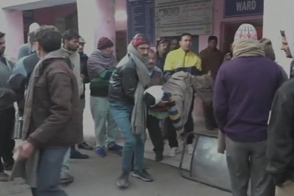 आरएसपुरा सेक्टर में पाकिस्तान ने फिर किया सीजफायर उल्लंघन, 2 लोगों की मौत, 7 घायल