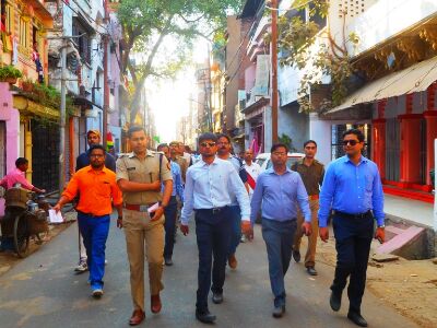 जिलाधिकारी ने कुम्भ के मद्देनजर पेशवाई मार्गों का किया स्थलीय निरीक्षण जिलाधिकारी ने कुम्भ के मद्देनजर पेशवाई मार्गों का किया स्थलीय निरीक्षण