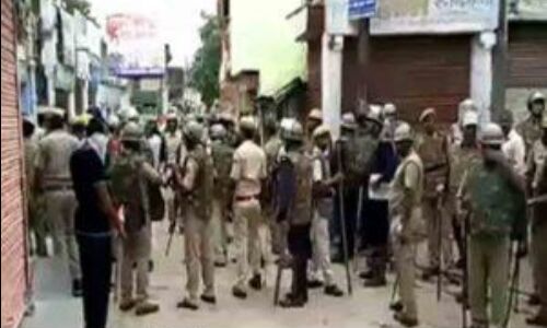कफ्यू में दो घंटे की ढील के दौरान मालपुरा में शांति रही कफ्यू में दो घंटे की ढील के दौरान मालपुरा में शांति रही