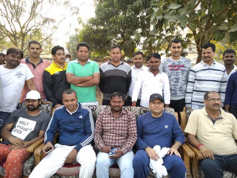 संतकबीरनगर के मैदान पर खेला गया पुलिस व मीडिया के बीच मैत्रीपूर्ण मैच संतकबीरनगर के मैदान पर खेला गया पुलिस व मीडिया के बीच मैत्रीपूर्ण मैच