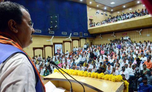 कांग्रेस पार्टी भ्रष्टाचार और घोटालों का गंदा नाला है - केशव प्रसाद मौर्य कांग्रेस पार्टी भ्रष्टाचार और घोटालों का गंदा नाला है - केशव प्रसाद मौर्य