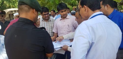 कुंभ के कार्यों की प्रगति जानने पहुंचे जिलाधिकारी कुंभ के कार्यों की प्रगति जानने पहुंचे जिलाधिकारी