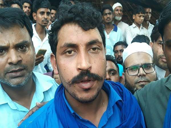 भीम आर्मी मुखिया चंद्रशेखर की मुश्किलें बढ़ी, अब लगा यह संगीन आरोप भीम आर्मी मुखिया चंद्रशेखर की मुश्किलें बढ़ी, अब लगा यह संगीन आरोप