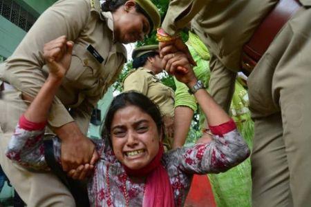 बेऔलाद सरकार औलाद का दर्द क्या जाने...? बेऔलाद सरकार औलाद का दर्द क्या जाने...?