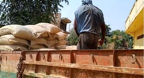 अनाज माफिया और अफसर मिलकर ऐसे कर रहे हैं मनमानी अनाज माफिया और अफसर मिलकर ऐसे कर रहे हैं मनमानी