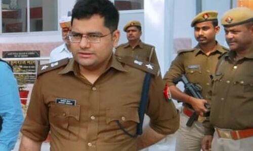 संतकबीरनगर पुलिस ने गोरखपुर जोन मे प्रथम व प्रदेश मे चौथा स्थान पाया, शहर या देहात, दिन हो या रात, यूपी – 100 है सबके साथ संतकबीरनगर पुलिस ने गोरखपुर जोन मे प्रथम व प्रदेश मे चौथा स्थान पाया, शहर या देहात, दिन हो या रात, यूपी – 100 है सबके साथ
