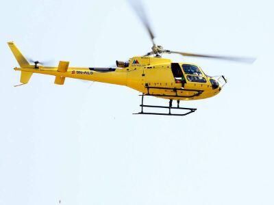 नेपाल की पहाड़ियों में सात सवारियों समेत हेलीकॉप्टर दुर्घटनाग्रस्त