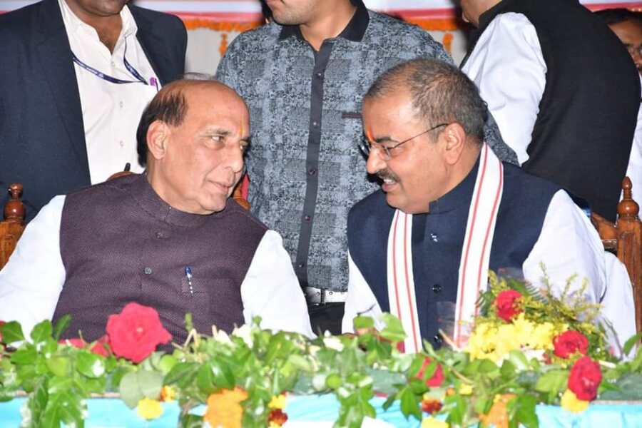 पश्चिम बंगाल के राज्यपाल केशरीनाथ त्रिपाठी के 85वें जन्मदिवस संपन्न ,गृहमंत्री भी पहुंचे शहर पश्चिम बंगाल के राज्यपाल केशरीनाथ त्रिपाठी के 85वें जन्मदिवस संपन्न ,गृहमंत्री भी पहुंचे शहर
