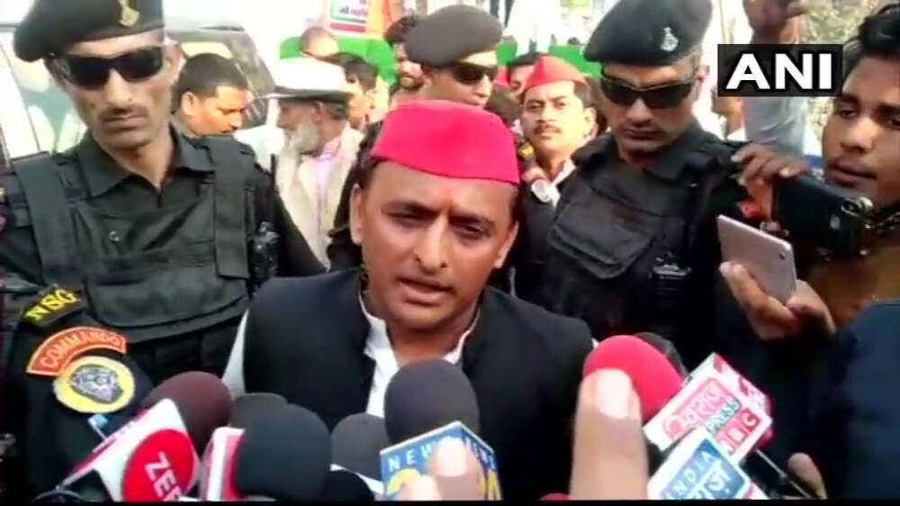 अयोध्या मुद्दे पर अखिलेश यादव के बयान से मची खलबली अयोध्या मुद्दे पर अखिलेश यादव के बयान से मची खलबली