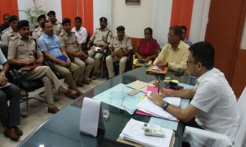 आखिरकार डीएम ने भी माना ओवरलोडेड वाहन से राजेंद्र पुल को हुआ काफी नुकसान,  रोकने के दिये निर्देश