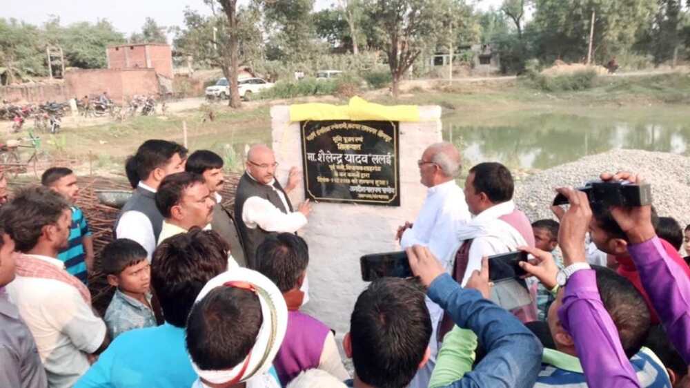 शिक्षा ही विकास की पहली सीढ़ी : ललई यादव शिक्षा ही विकास की पहली सीढ़ी : ललई यादव