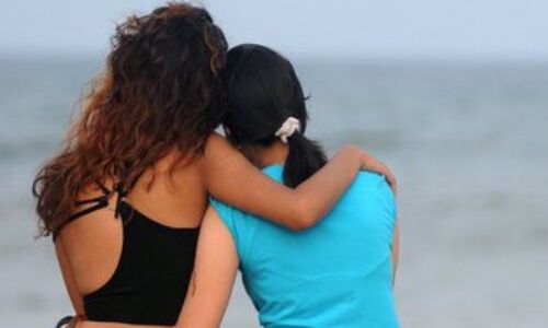 गाजियाबाद: मकान मालिक की बेटी पर आया युवती का दिल, भागकर दोनों लडकियों ने रचाई शादी